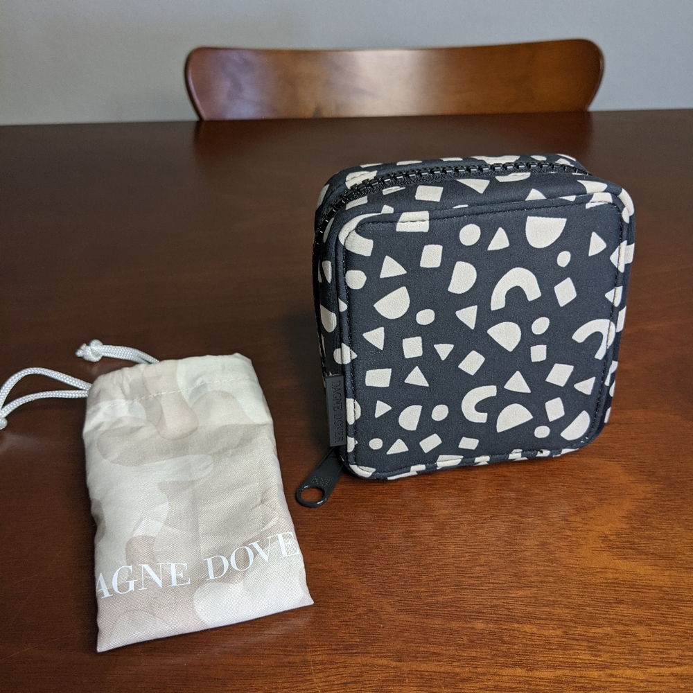 Dagne Dover Small Arlo in block party GUC